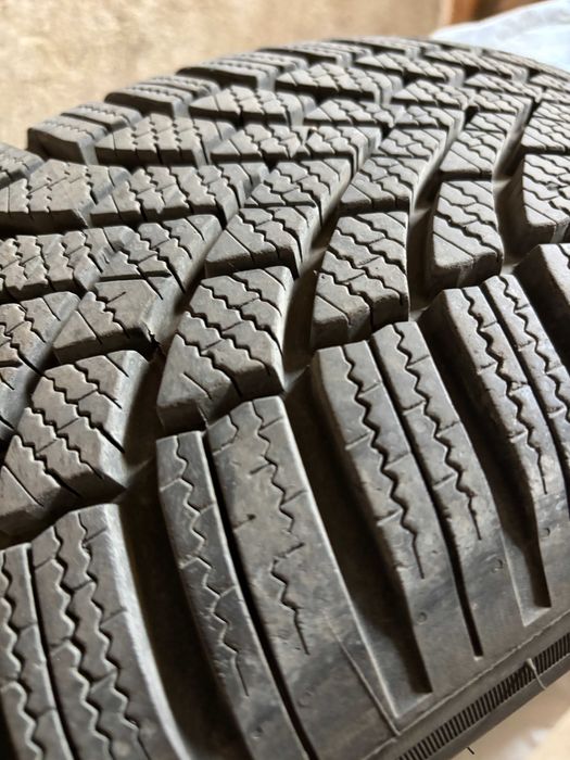 Зимни гуми 4 бр. Bridgestone Blizzak 205/55/16