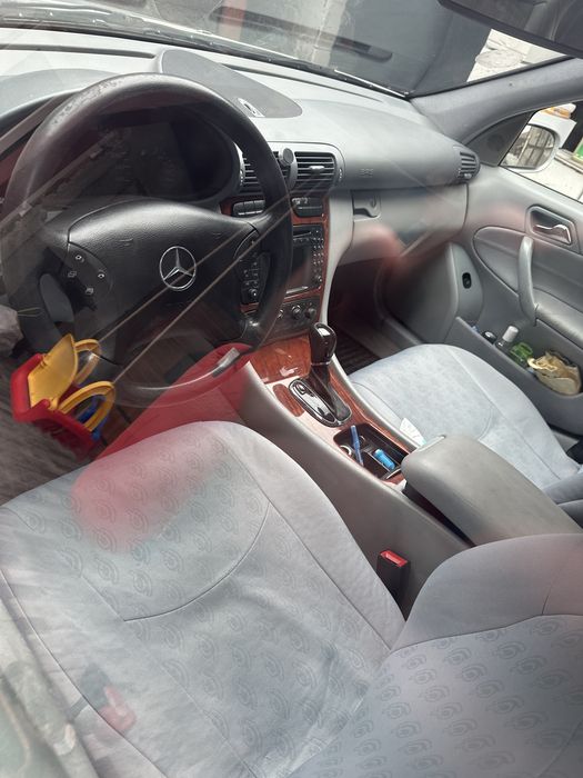 Mercedes e class 200