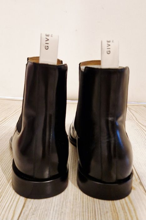 Givenchy- мъжки боти 44 номер