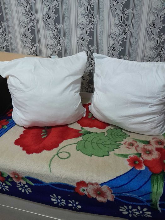 продам подушки  спальные