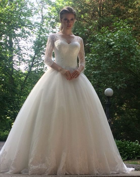 Rochie de mireasa noua la pret de inchiriere