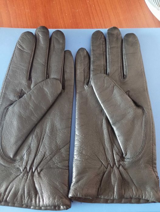 Перчатки женские кожа