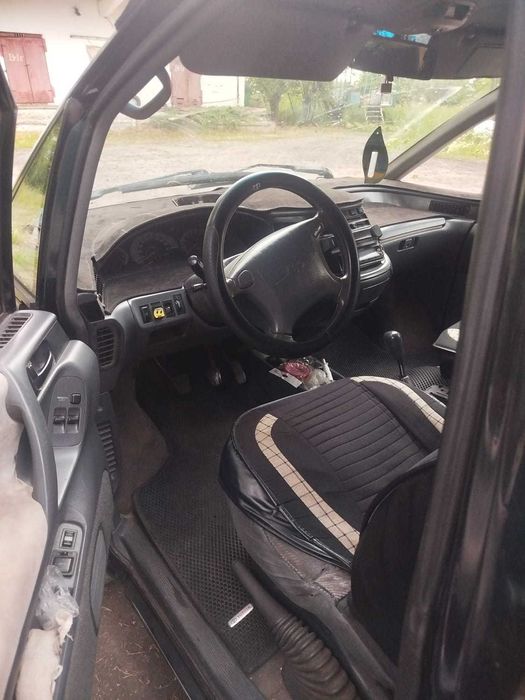 продам  toyota previa