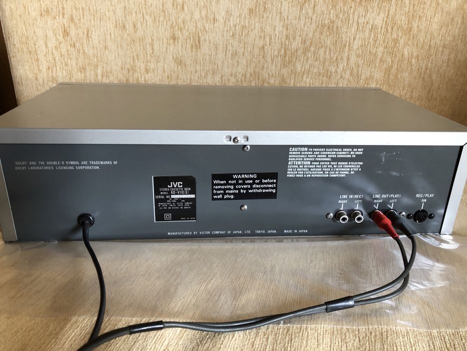 Стерео касетен дек JVC  модел KD-V11