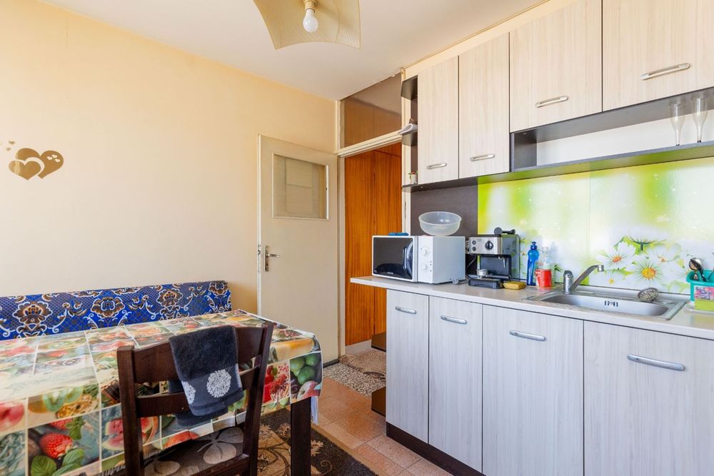 3-стаен в Плевен-Широк център площ 87 цена 135000