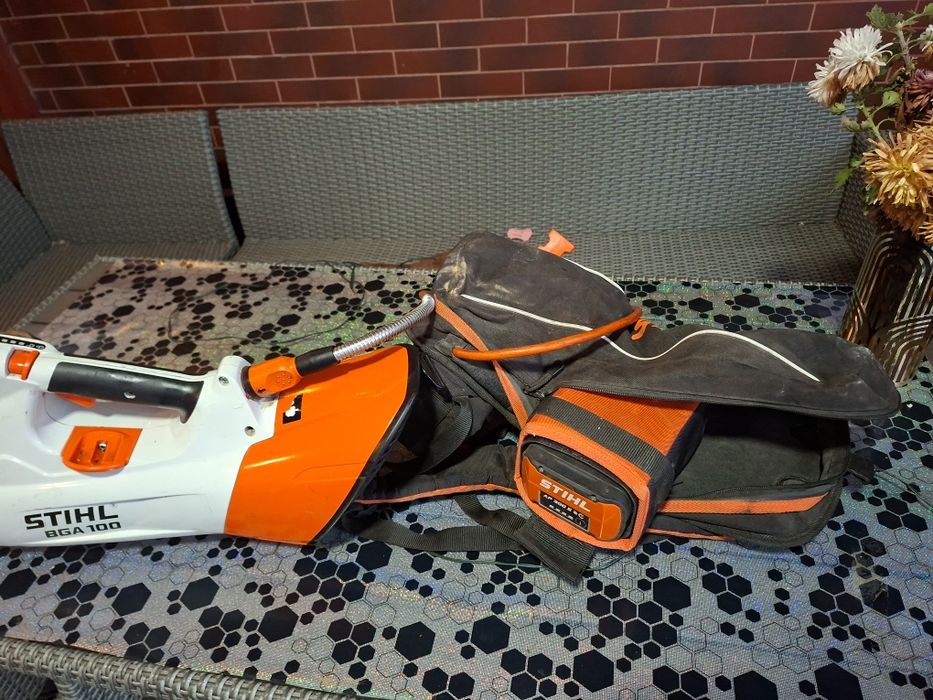Suflanta Stihl BGA 100