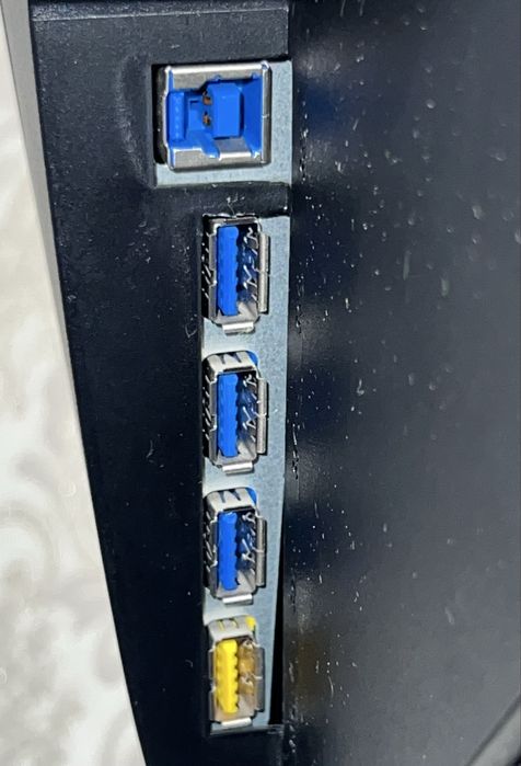 Игровой монитор AOC 27” 2к 144hz 1мс (неисправный)