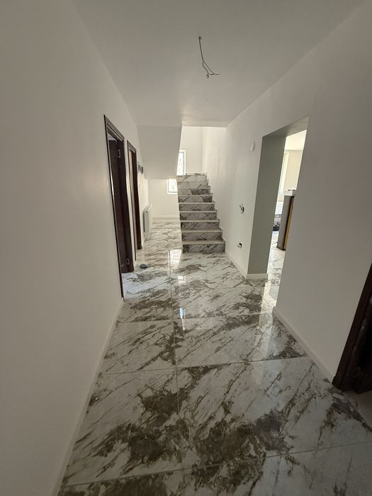 Case de vânzare gata pentru mutare!