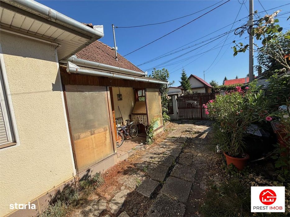 De vanzare casa in curte comuna