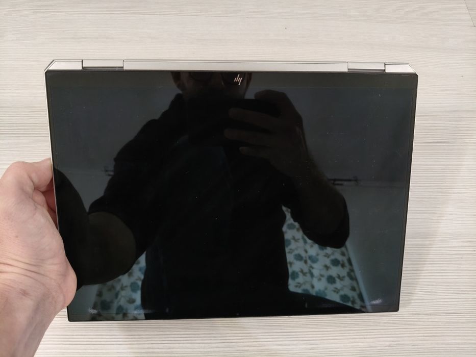 Vând HP Spectre 360