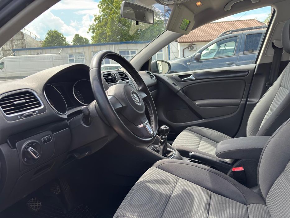 Se vinde volkswagen golf 6 1.4 mpi 80cp