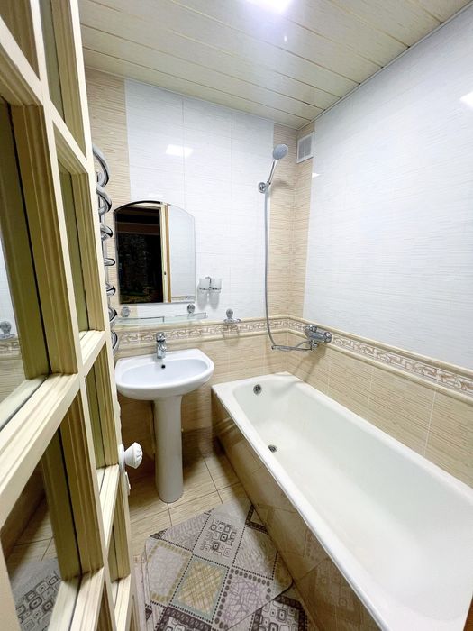 Сдаётся 2-комнатная квартира возле метро Novza