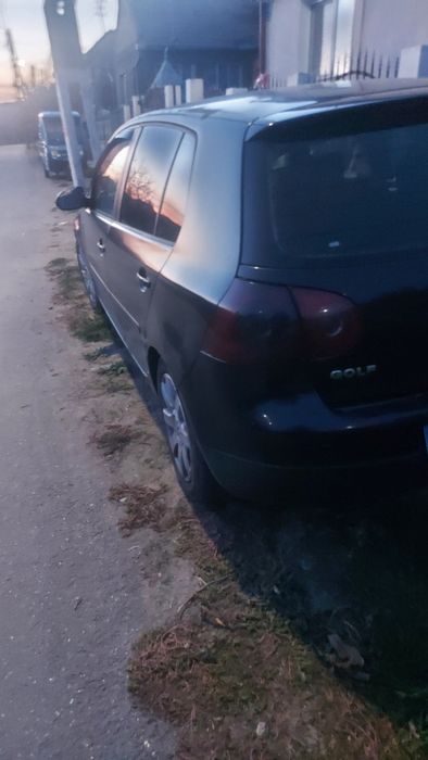 Volkswagen Golf 2005 diesel, 1.078 € — imagine 3