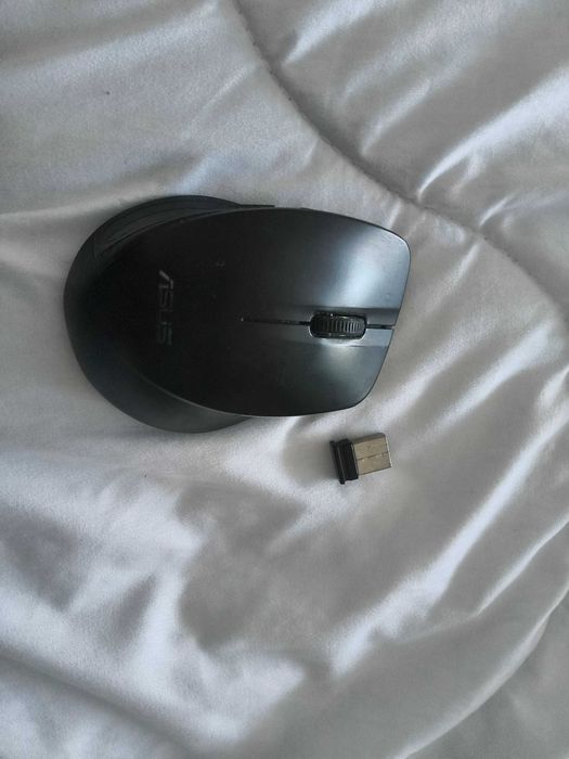 Мишка за лаптоп/ компютър