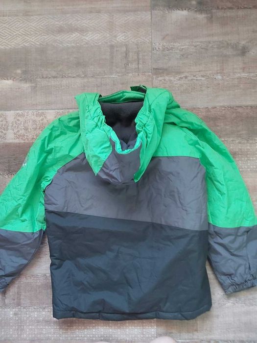 Зимно яке, размер 7-8 години