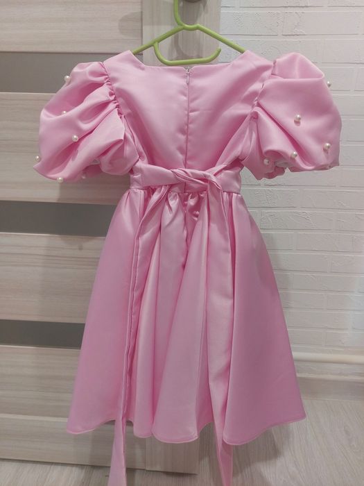 Продам нарядное  платье