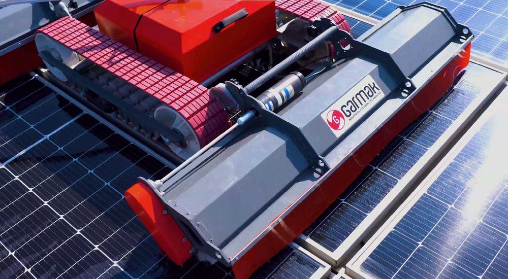 Машина мойки солнечных панелей