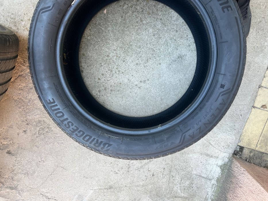 Bridgestone Alenza sport 275/45/20 M+S Runflat