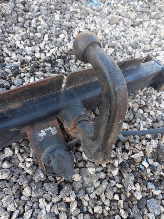 Теглич BMW X3 E83