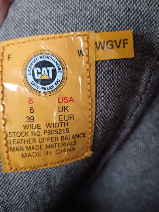 Нови дамски ботуши Caterpillar, размер 39