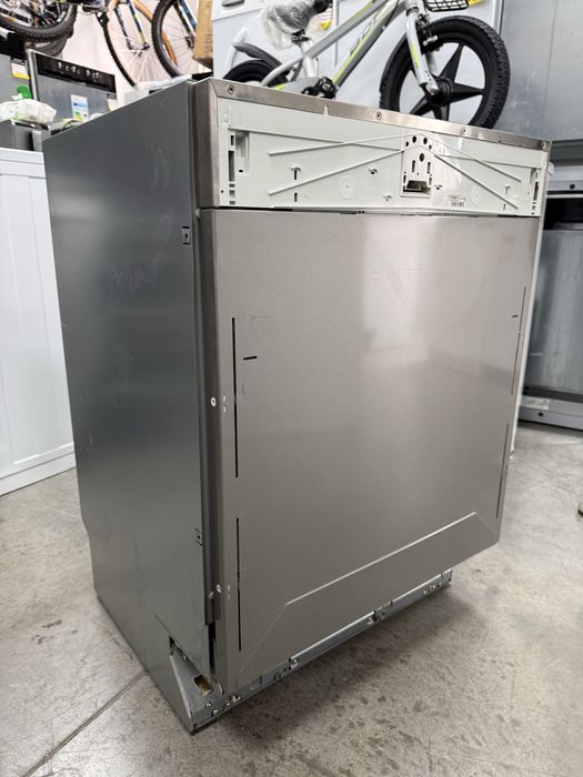 Съдомиялна машина за вграждане MIELE 60см,