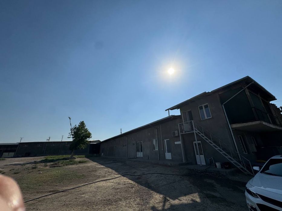 Sotiladi yer 87 stok Toshmi postidan 8km Tolabek