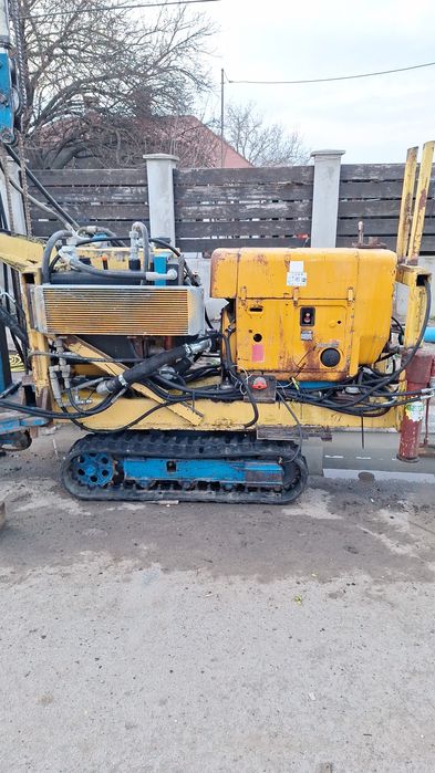 Vind instalaţie de foraj hidraulica