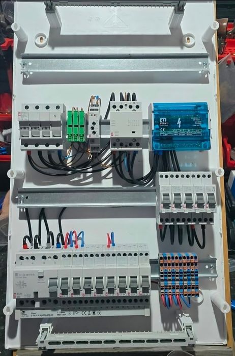 Electrician - Interventi rapide, 24/7