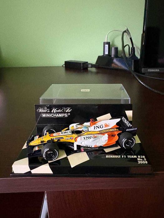 продавам колекция формула 1 на MINICHAMPS 1/43 Fernando Alonso