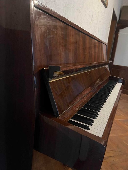 Акустично пиано "Petrof"