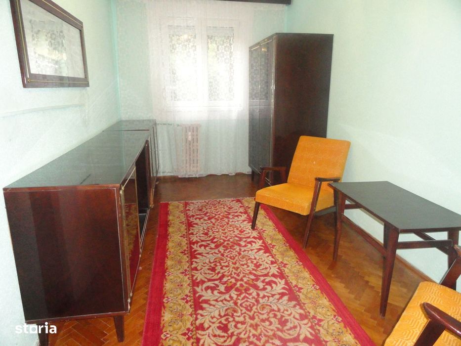 Apartament 4 camere, 2 bai, 2 balcoane, etaj 1, bloc reabilitat Vlaicu