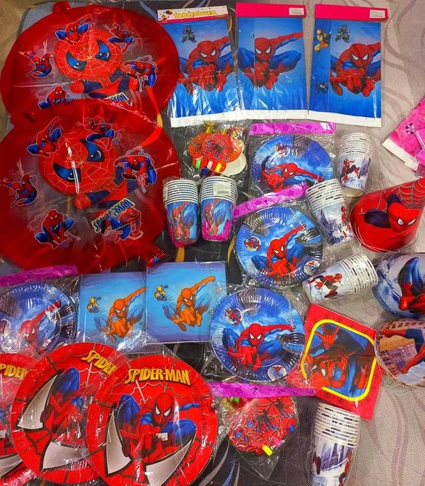 Украси- Блуи,Спайдърмен ,Барби ,Замръзналото кралство ,Тик Ток,Миньони