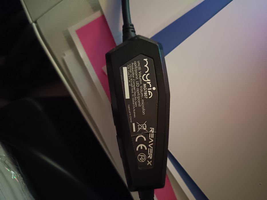 Căști myriam  de vânzare