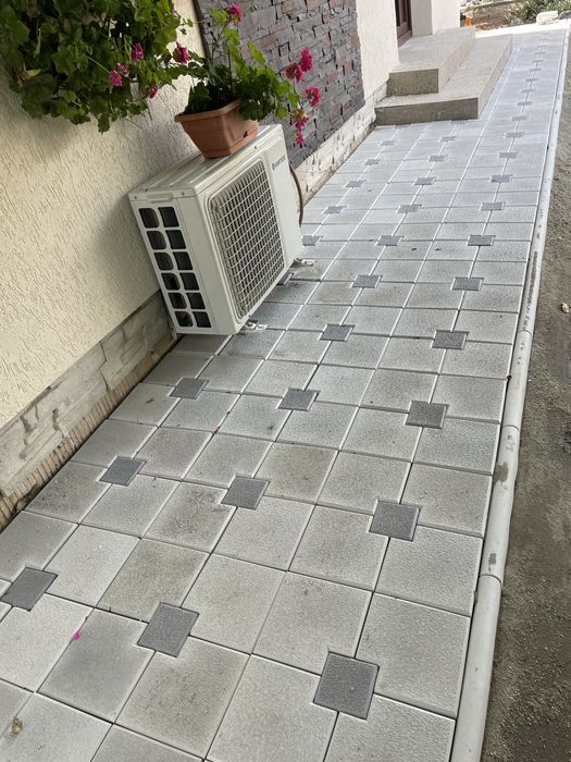 Pavaj borduri pavele pentru gradina si piscina. Montaj pavaj