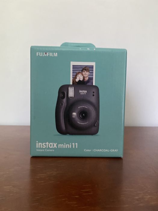 абсолютно новый Fujifilm Instax Mini 11