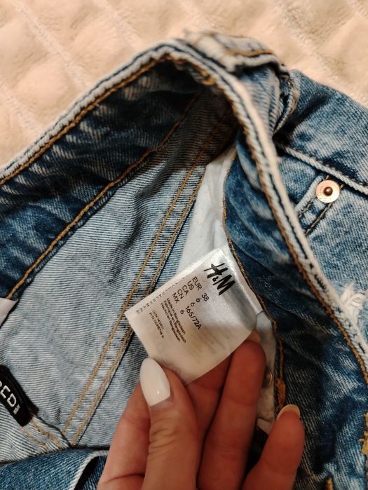 Женские шорты короткие