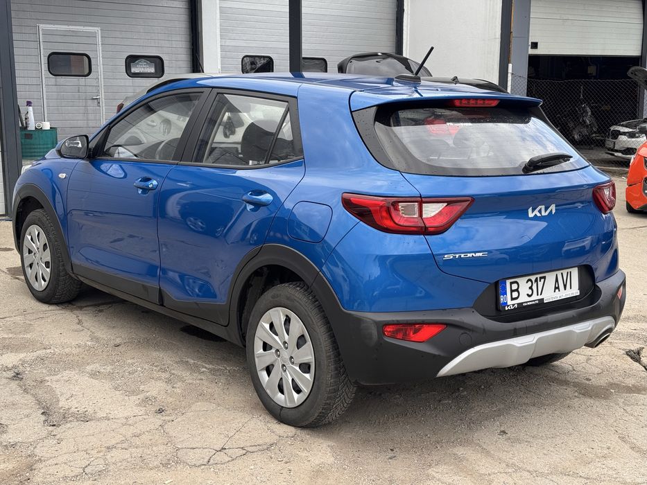 Kia Stonic 1.2 Benzina 2023 usor avariat