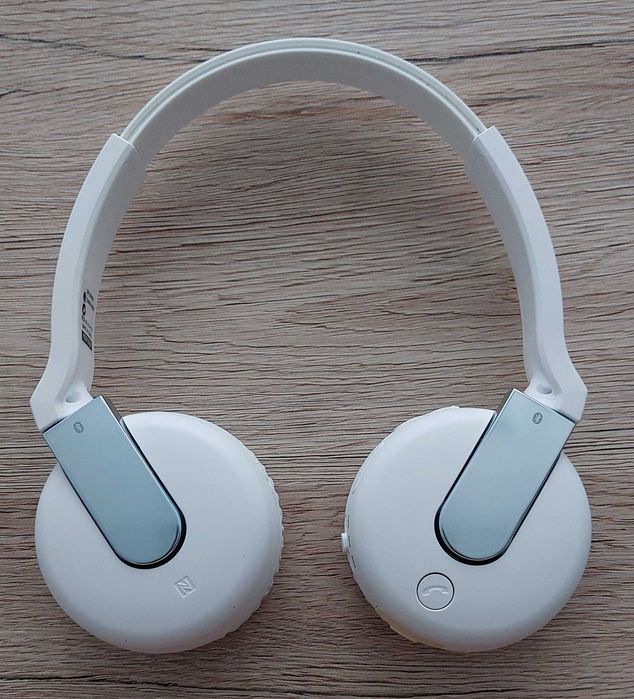 SONY DR-BTN200 безжични слушалки