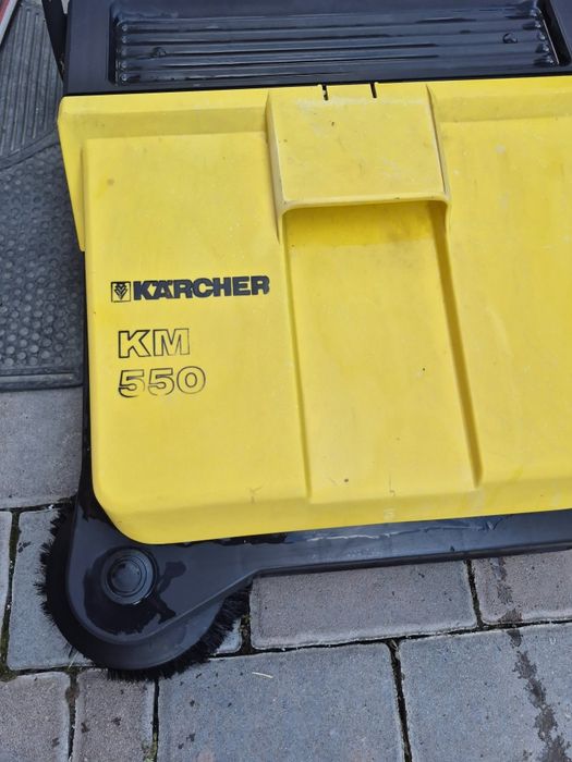Mașina de măturat manual Kärcher