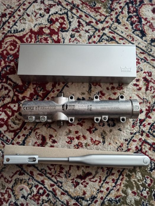 Доводчик дверной Dorma/dormakaba