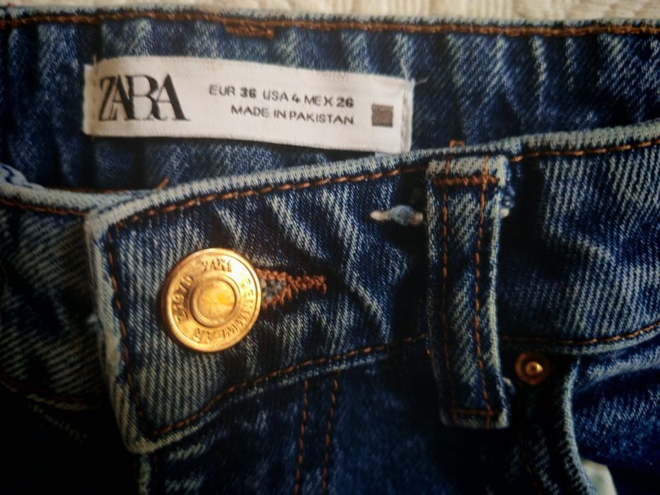 Blugi cu talie înaltă Zara mărimea S impecabili