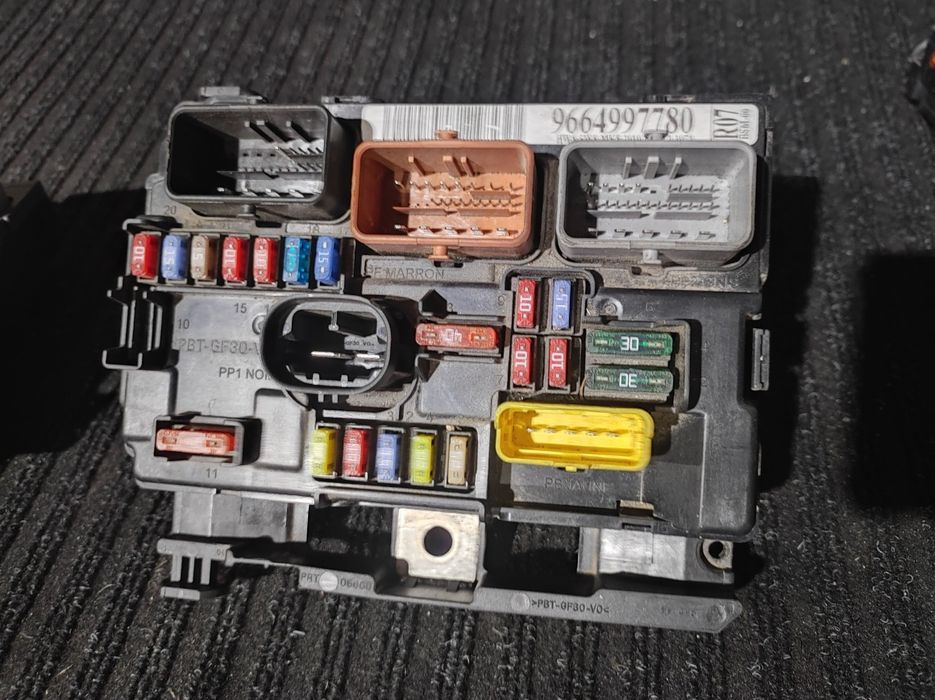 BSM модул  БСМ модули Peugeot Citroen L08 / R05/ R07/ R09 Delphi modul