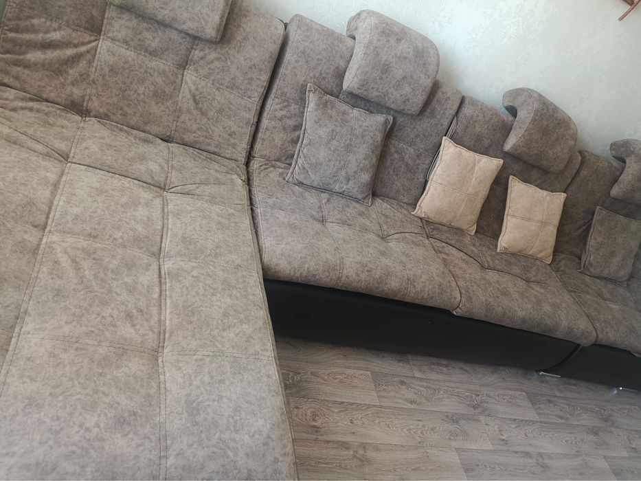Продаётся диван в хорошем состоянии