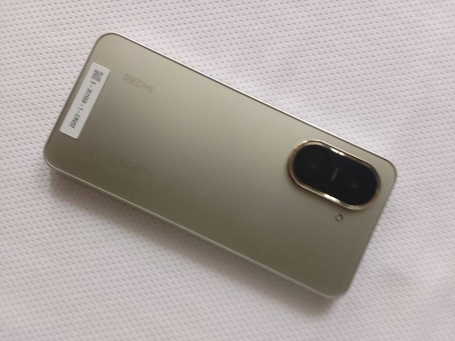 Redmi A5 - 128 GB  4 G si 64 GB