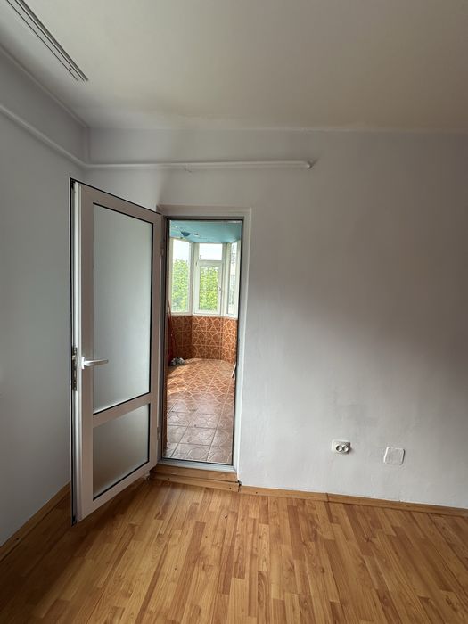 Apartament cu 2 camere confort 1 decomandat strada tineretului