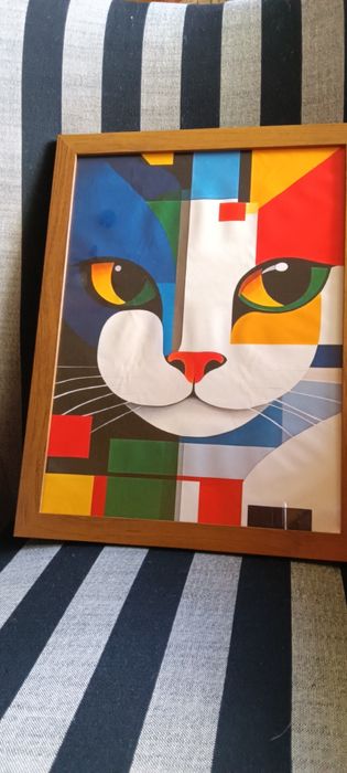 Шикозен Абстрактен Платнен Постер с Котка в Каре - С Рамка, Цветен Гео