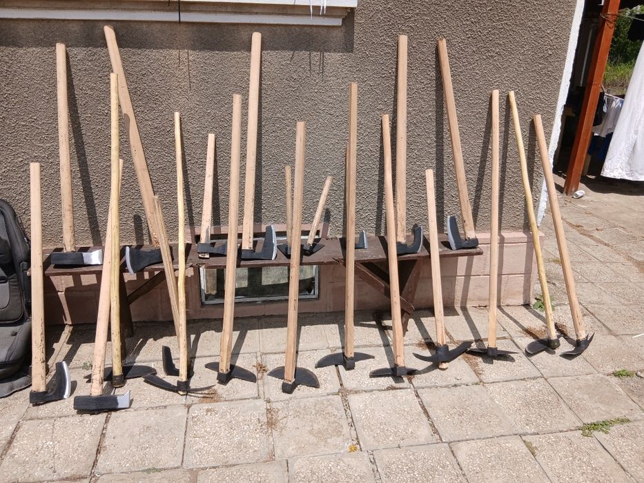 Мотиии тупори чукове тесли