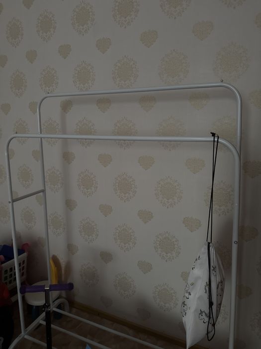 вешалки напольные