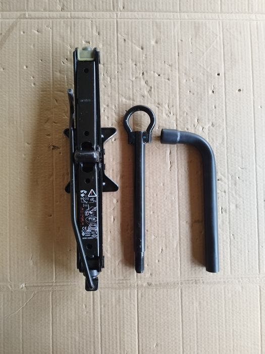 Cric Renault Megane 3-4/ Scenic