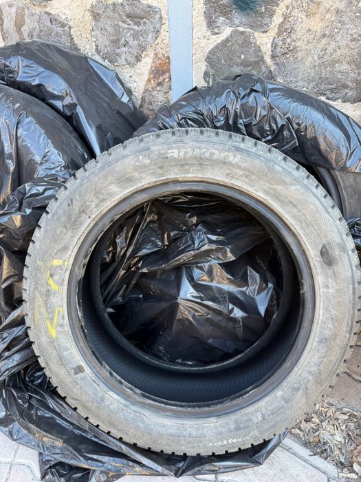 Шины зимние Hankook Tire 215/55 R17